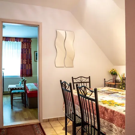 홈스테이 Magdalena Apartmanhaz