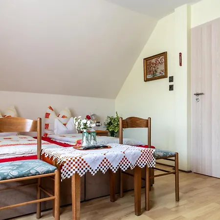 Magdalena Apartmanhaz *