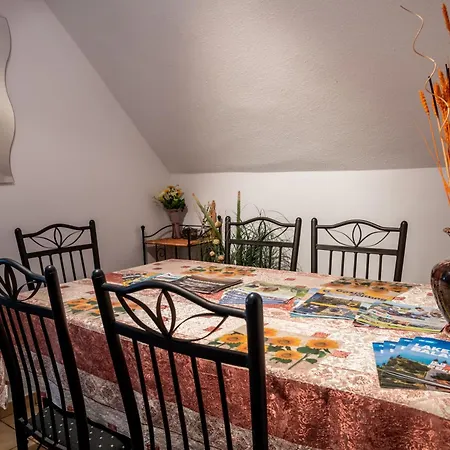 Magdalena Apartmanhaz * Kestel
