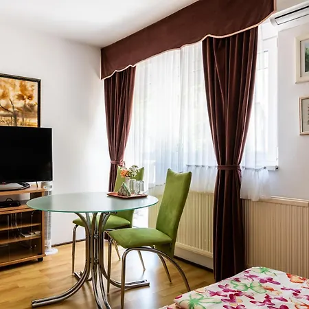 Magdalena Apartmanhaz 케츨리