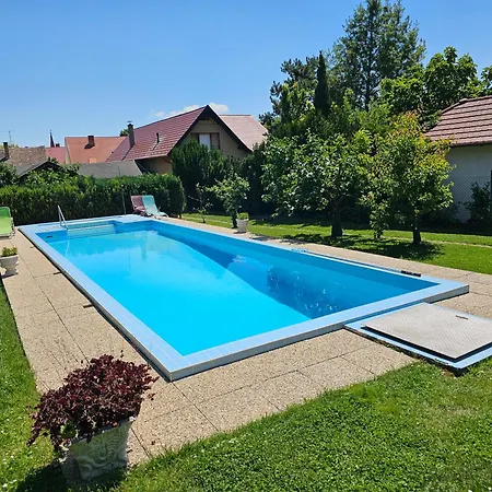 Magdalena Apartmanhaz Homestay Keszthely