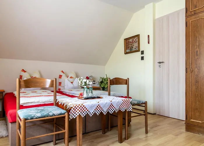 Magdalena Apartmanhaz *