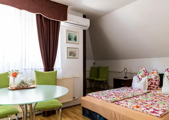 Magdalena Apartmanhaz Privatunterkunft Keszthely